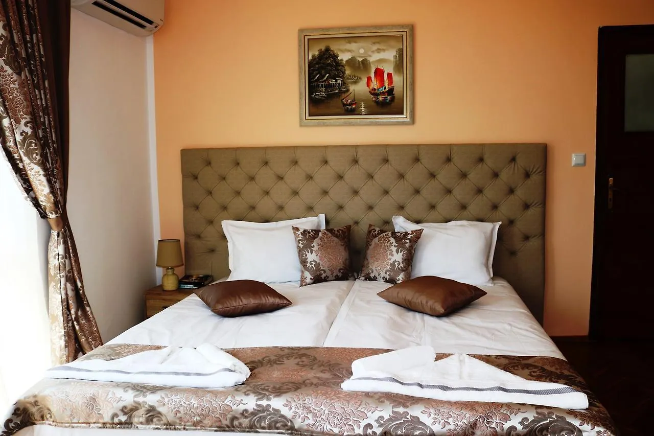Sea Port Celebrity Apartment - Lets4Holiday Varna