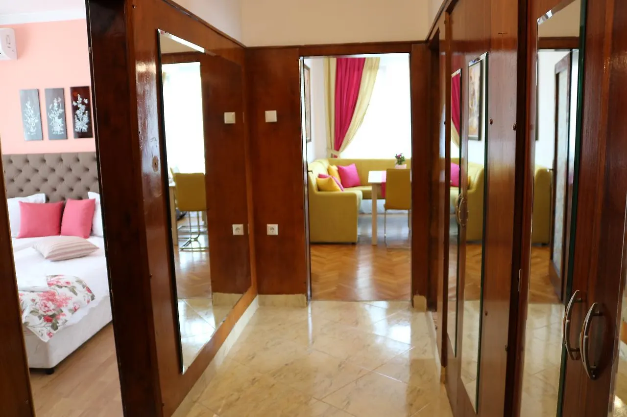 Sea Port Celebrity Apartment - Lets4Holiday Varna