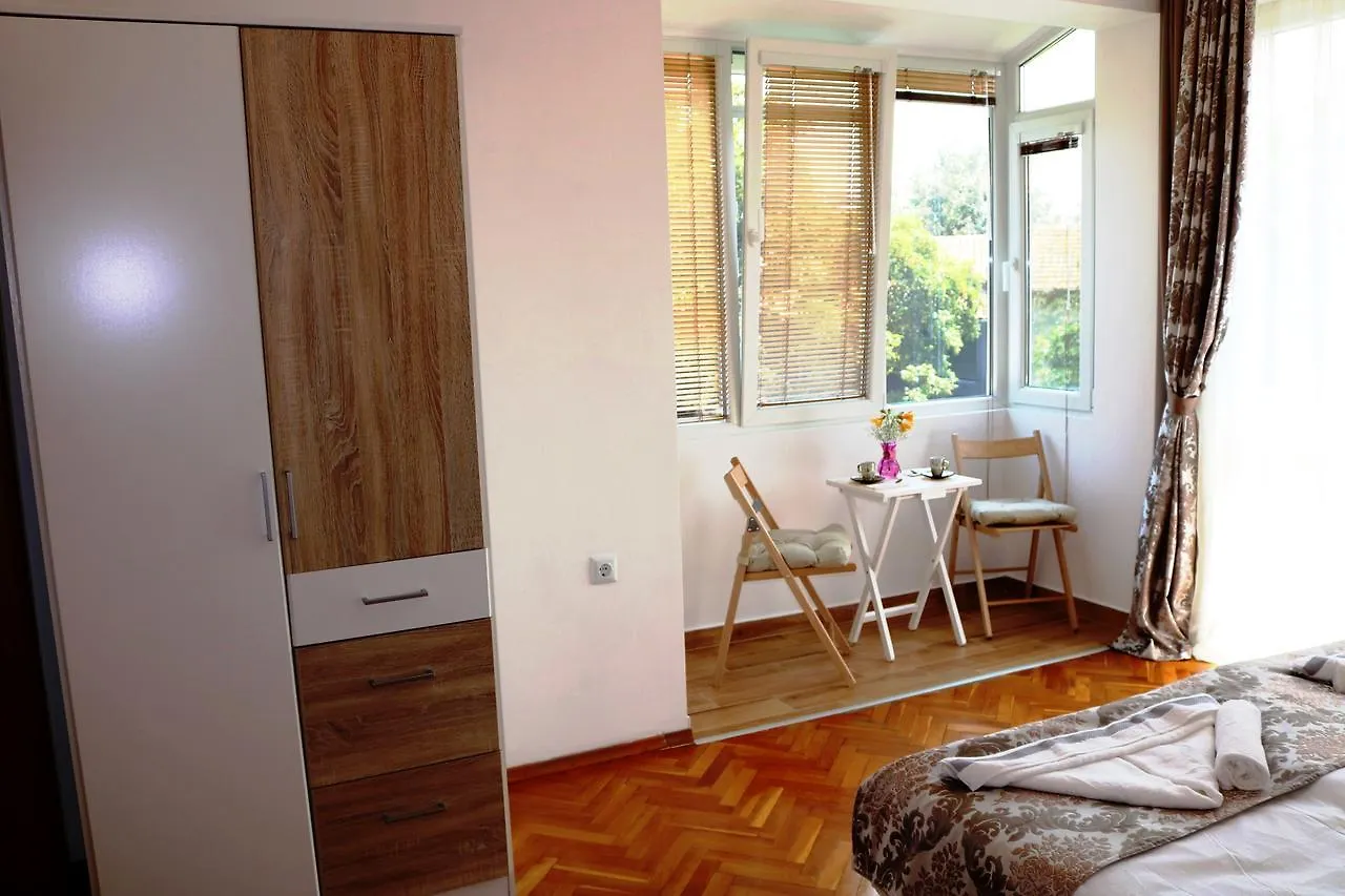 Sea Port Celebrity Apartment - Lets4Holiday Varna