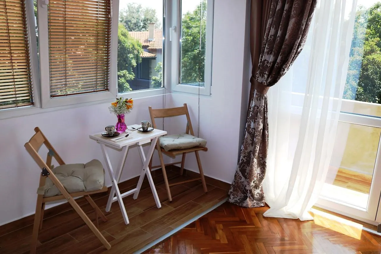 Sea Port Celebrity Apartment - Lets4Holiday Varna Bulgaria