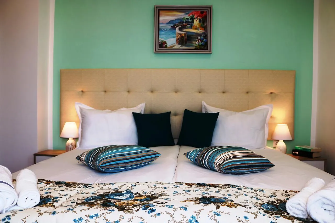 Sea Port Celebrity Apartment - Lets4Holiday Varna